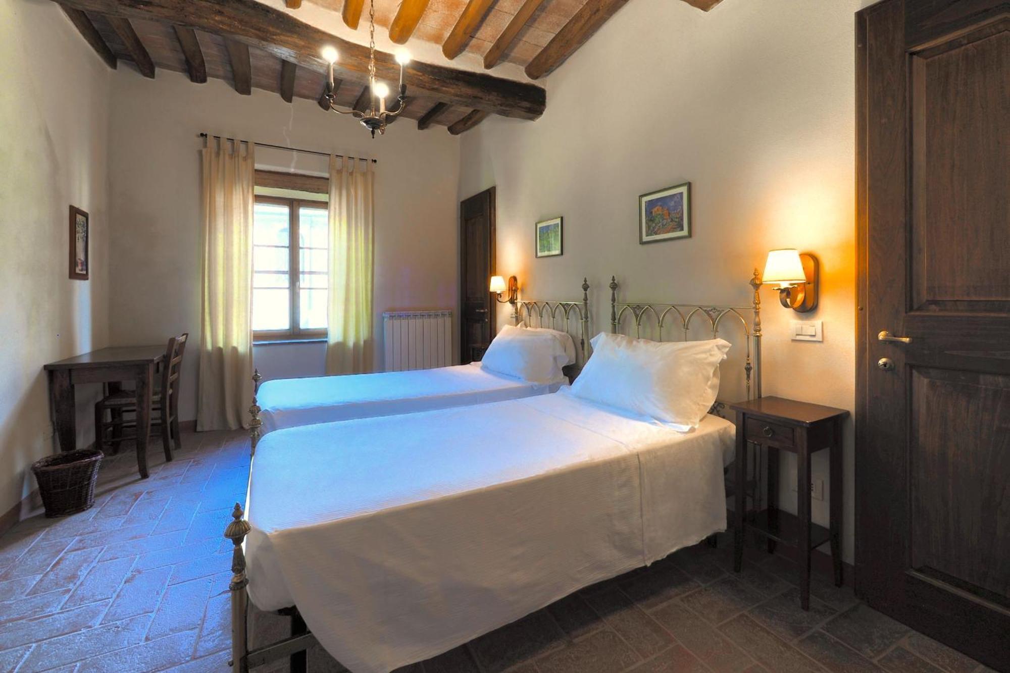 Castello Di Montalto Aparthotel Castelnuovo Berardenga Exteriör bild